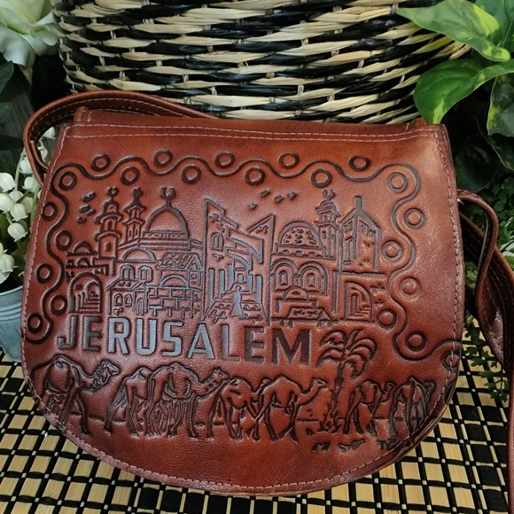 Handmade vintage leather Jerusalem handbag from the holy. Women's leather purse - Picture 6 of 9